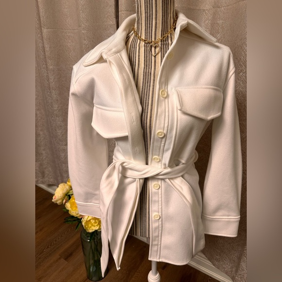 Brand new women’s coat - Picture 5 of 6